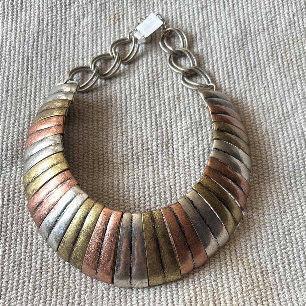 Elegant Multicolor Metal Necklace